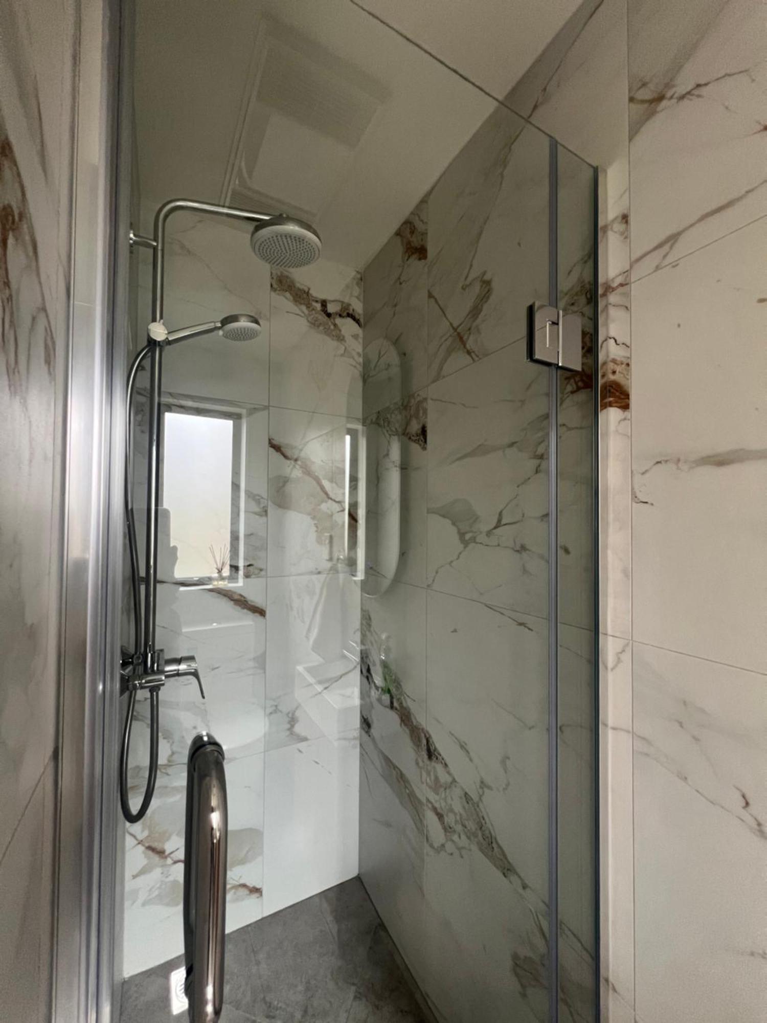 Waverly Place - Unique One Room Apartment 오레와 외부 사진